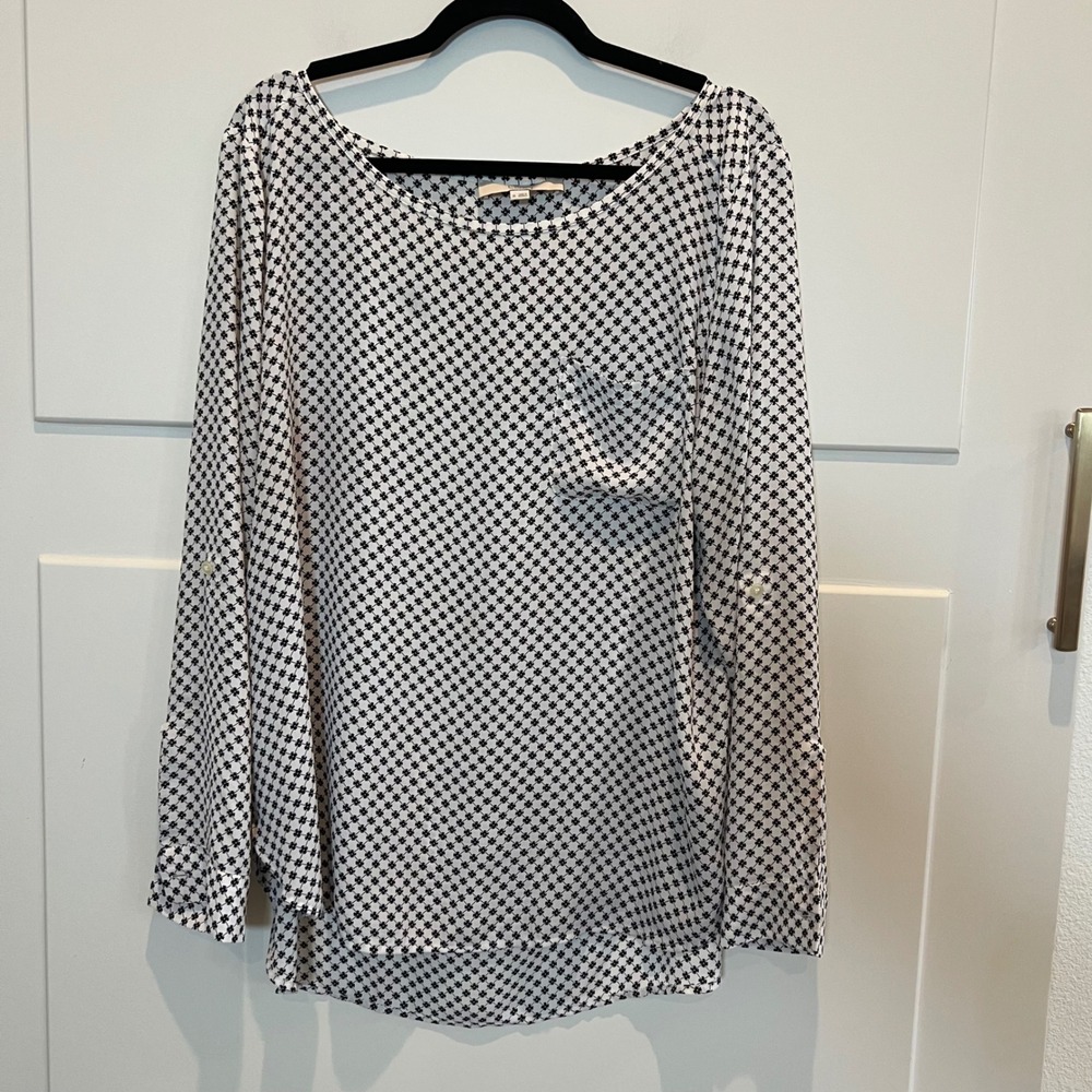 Ann Taylor LOFT Blouse Top XL Long‎ Roll Tab Sleeve Black White Floral Career